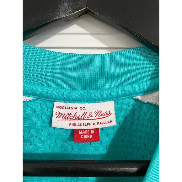 Retro Vancouver (Memphis) Grizzlies Basketball Warmup Jersey Size M - Picture 4 of 7